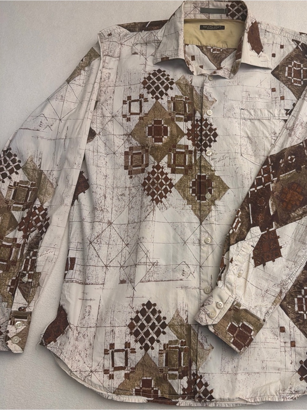 Men’s Tommy Bahama silk blend Geometric Print Button-Up Shirt in Cream and Brown
